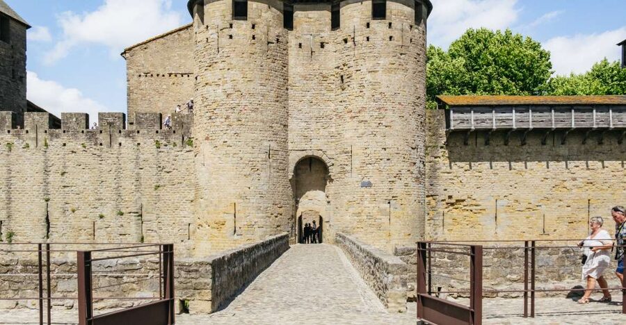 Toulouse: Carcassonne Day Trip by Coach with Audioguide - Key points before you book