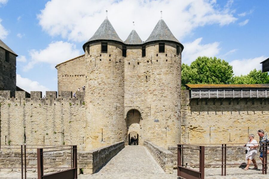 Toulouse: Carcassonne Day Trip by Coach with Audioguide - Arriving at the Cité of Carcassonne