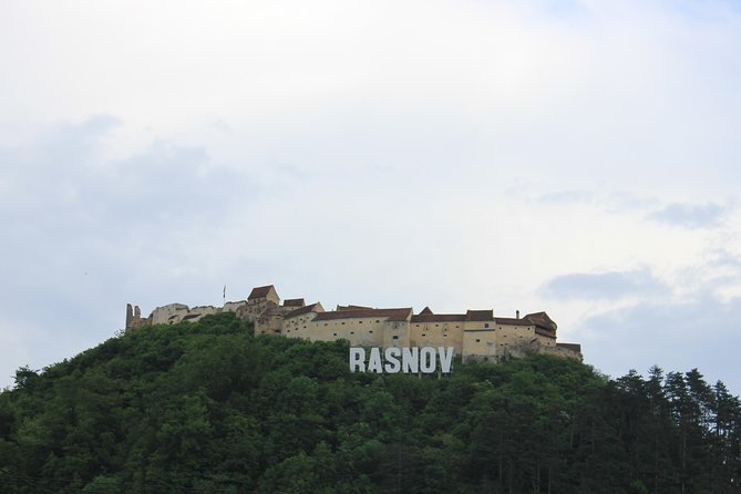 Tour of the 3 Castles: Bran, Rasnov and Peles in Spanish (native Spanish guide). - Who should book this day?