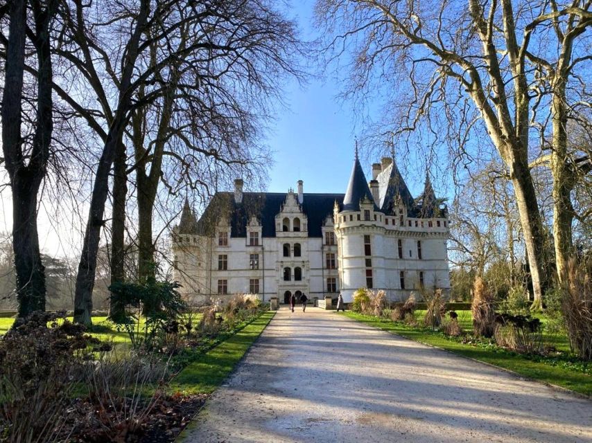 Tours: Chateaux Azay-le-Rideau and Villandry Morning Tour - Why these two châteaux work well together