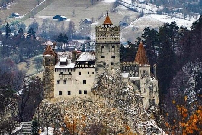 Transfer Bucharest -Brasov with Targoviste and Bran Castle visits - A private guide makes the long day easier