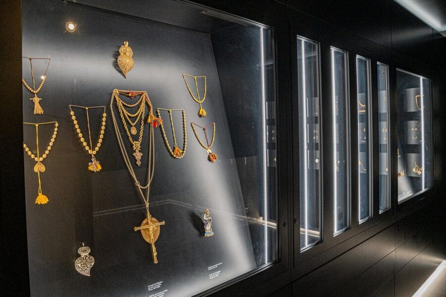 Viana do Castelo Costume Museum - Why the costumes are the main event
