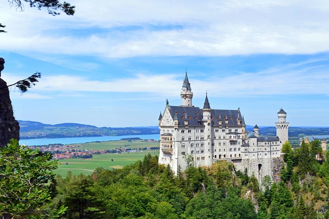 VIP Day Trip Neuschwanstein and Linderhof Castle from Munich - Linderhof gives you a quieter first stop