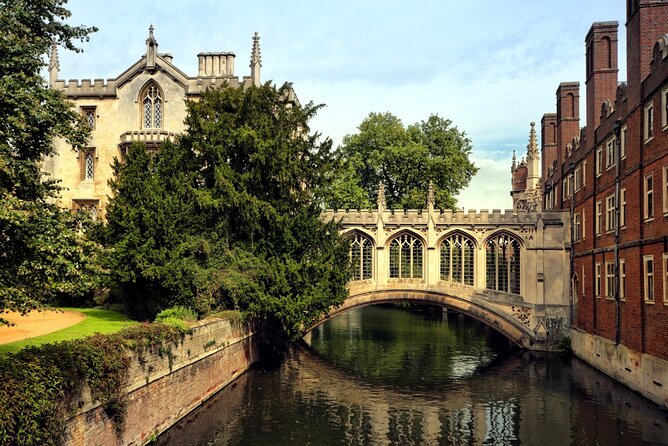 Warwick Castle, Oxford, Stratford-upon-Avon & Cotswolds Day trip - What this London day trip is really offering