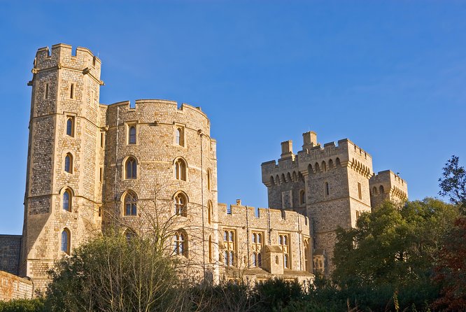 Windsor Castle Half Day Trip from London by Luxury Coach - Returning to London at 1:30 p.m.