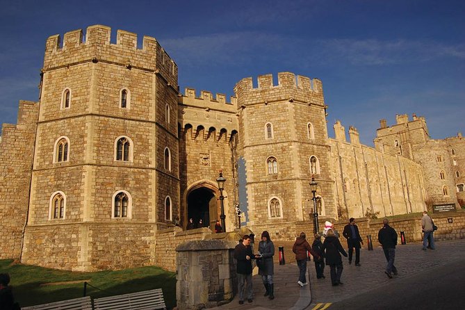 Windsor Castle, Stonehenge & Salisbury Cathedral Guided Tour - Stonehenge: a short walk into prehistory